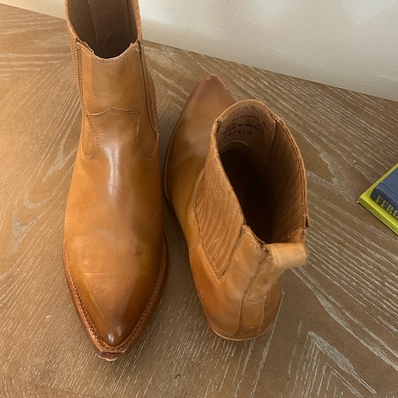 Frye Tan Heeled Boots - Picture 2 of 4